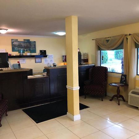 Executive Garden Titusville Hotel Extérieur photo
