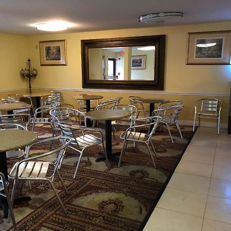 Executive Garden Titusville Hotel Extérieur photo