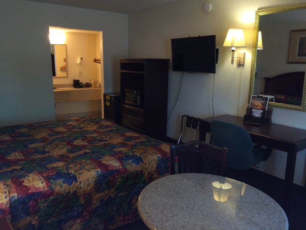 Executive Garden Titusville Hotel Extérieur photo