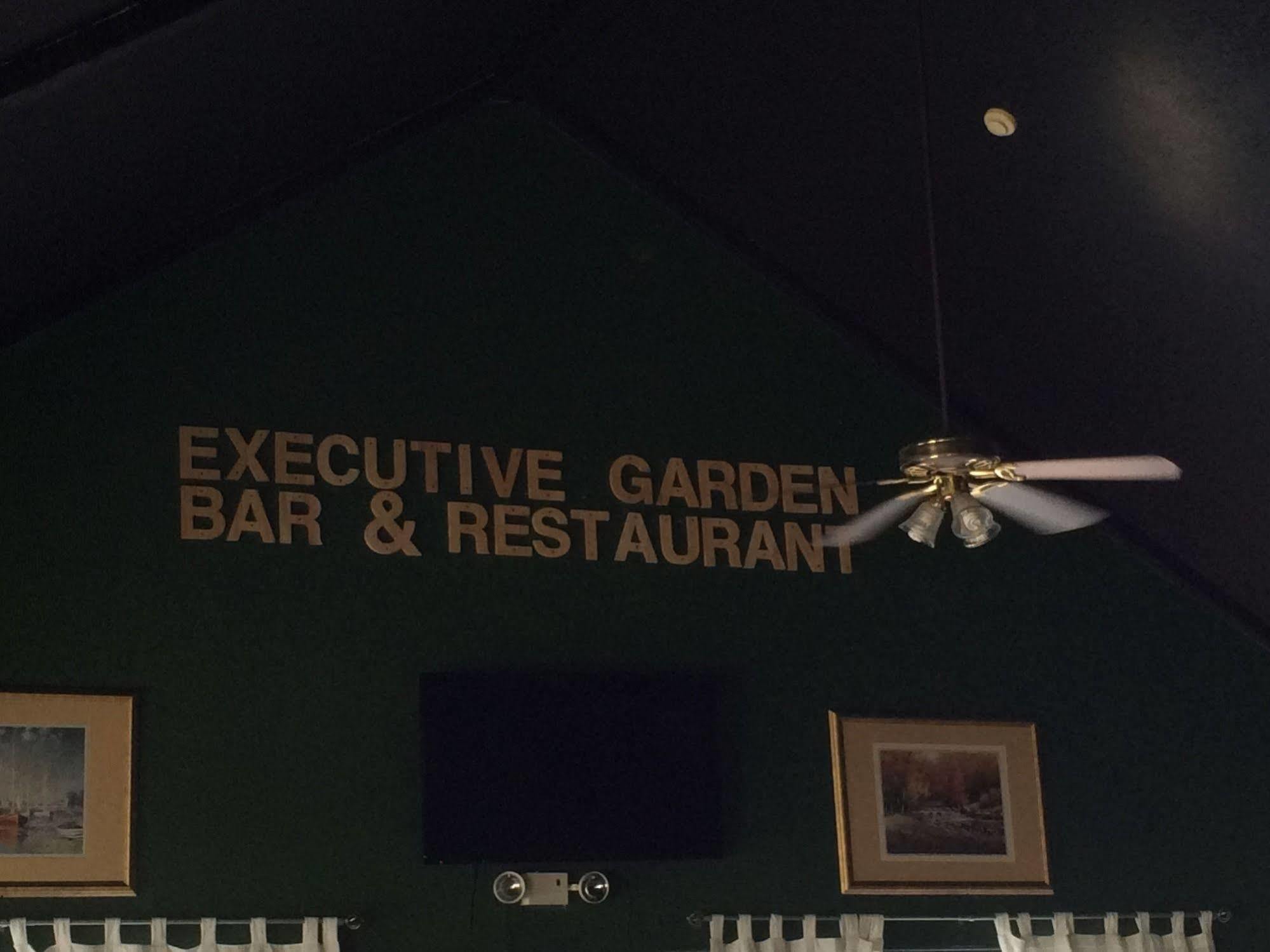 Executive Garden Titusville Hotel Extérieur photo
