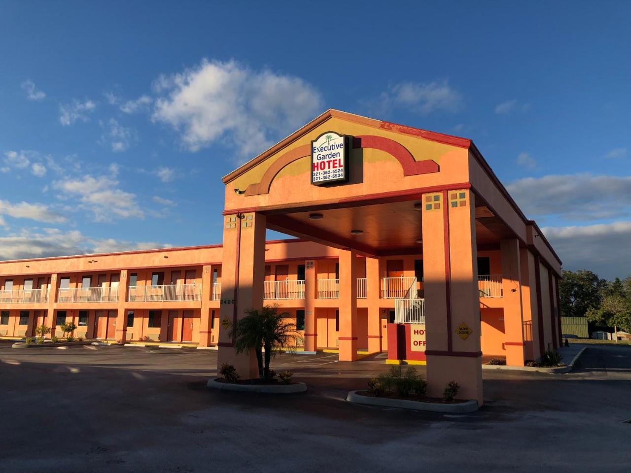Executive Garden Titusville Hotel Extérieur photo